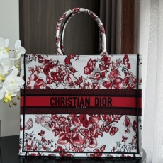 Christian Dior Shopping Bags